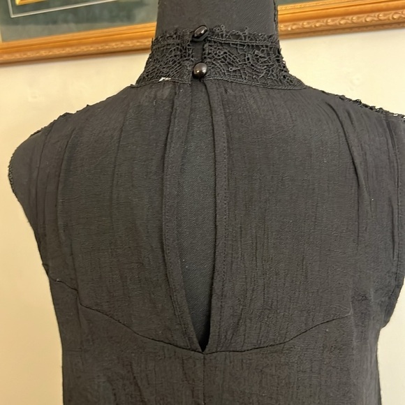 Entro Babydoll Midi with Back Keyhole Button, Sz. S. - Picture 6 of 12